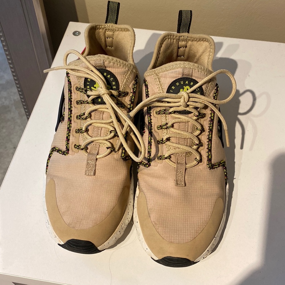 Nike Huarache Sneakers